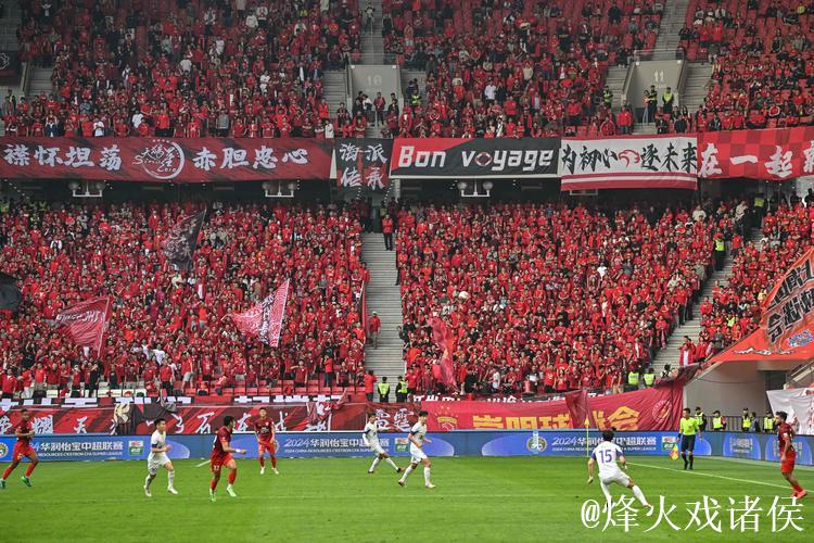 卫冕冠军上海海港在新老交替中 看到了追赶的希望